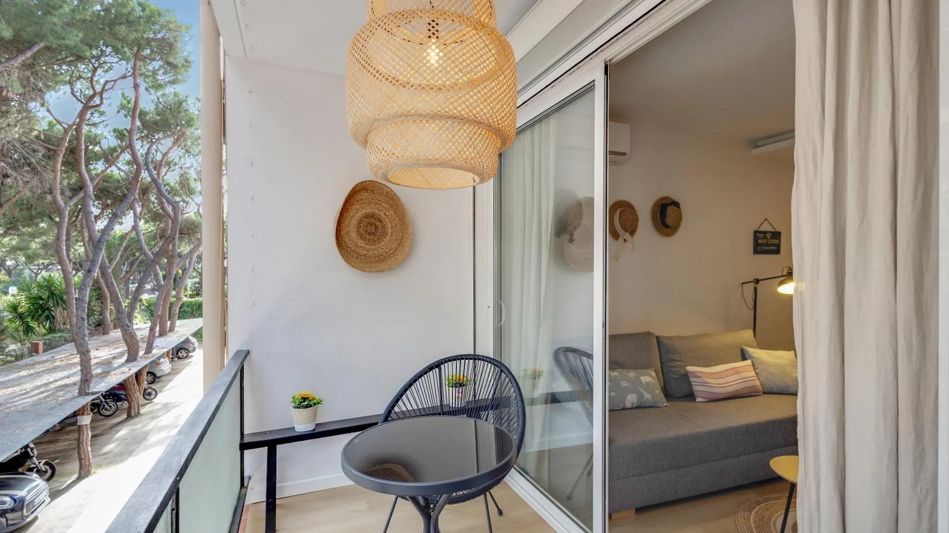 Bonito Apartamento En Gava Mar