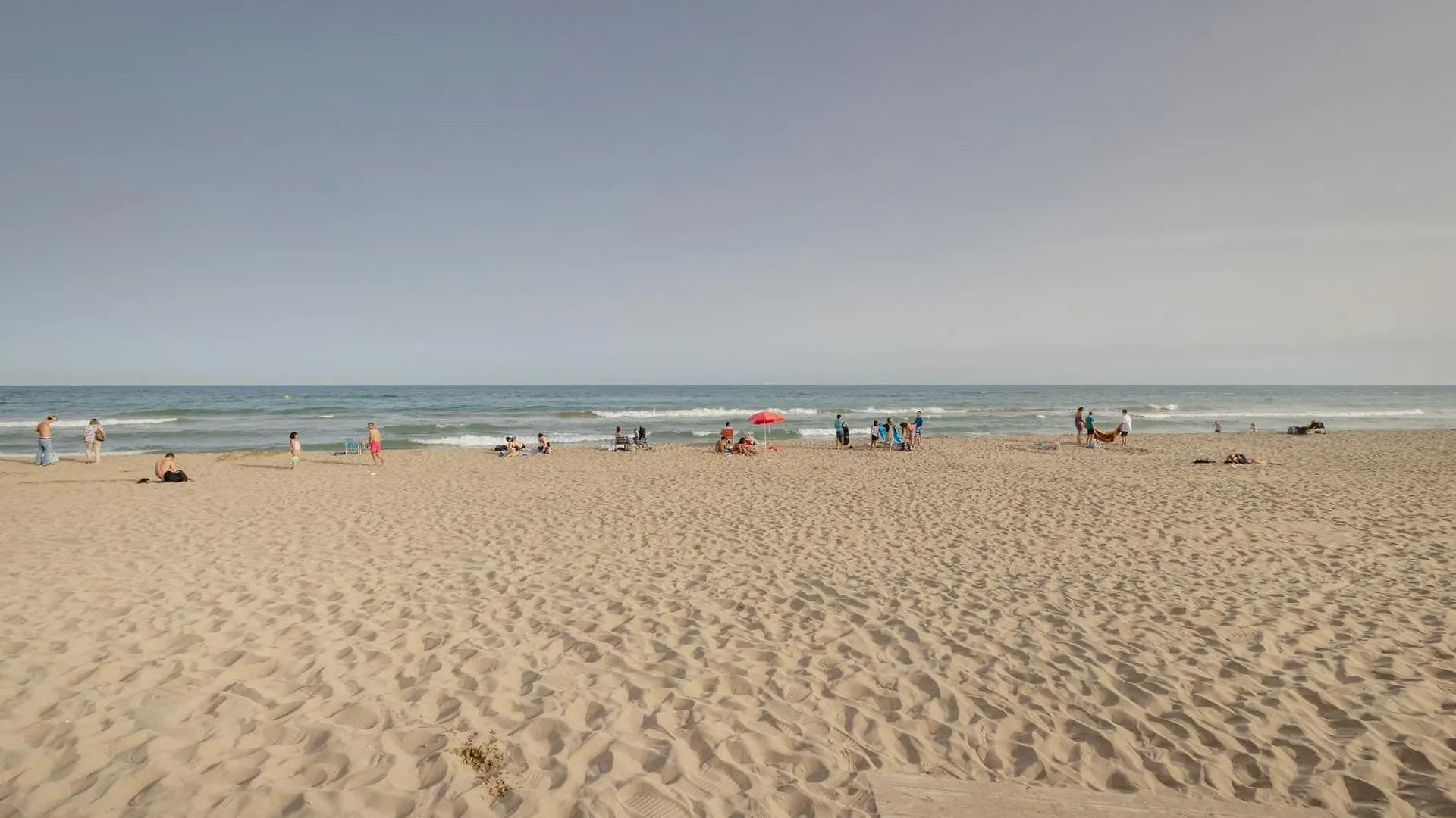 Bonito Apartamento En Gava Mar Spain